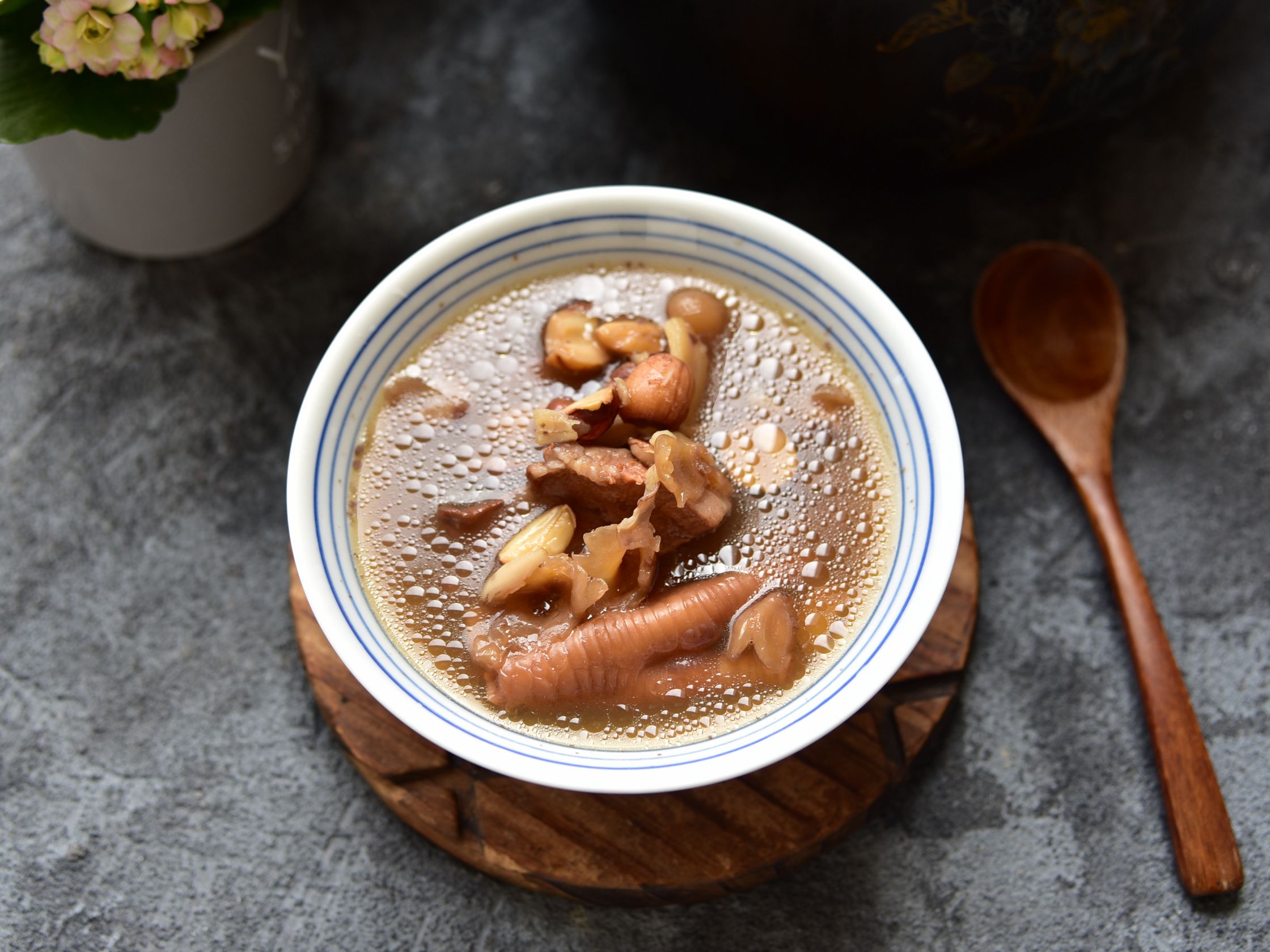 秋夏交替煲什么汤好,秋天要多喝这道汤简单美味又营养