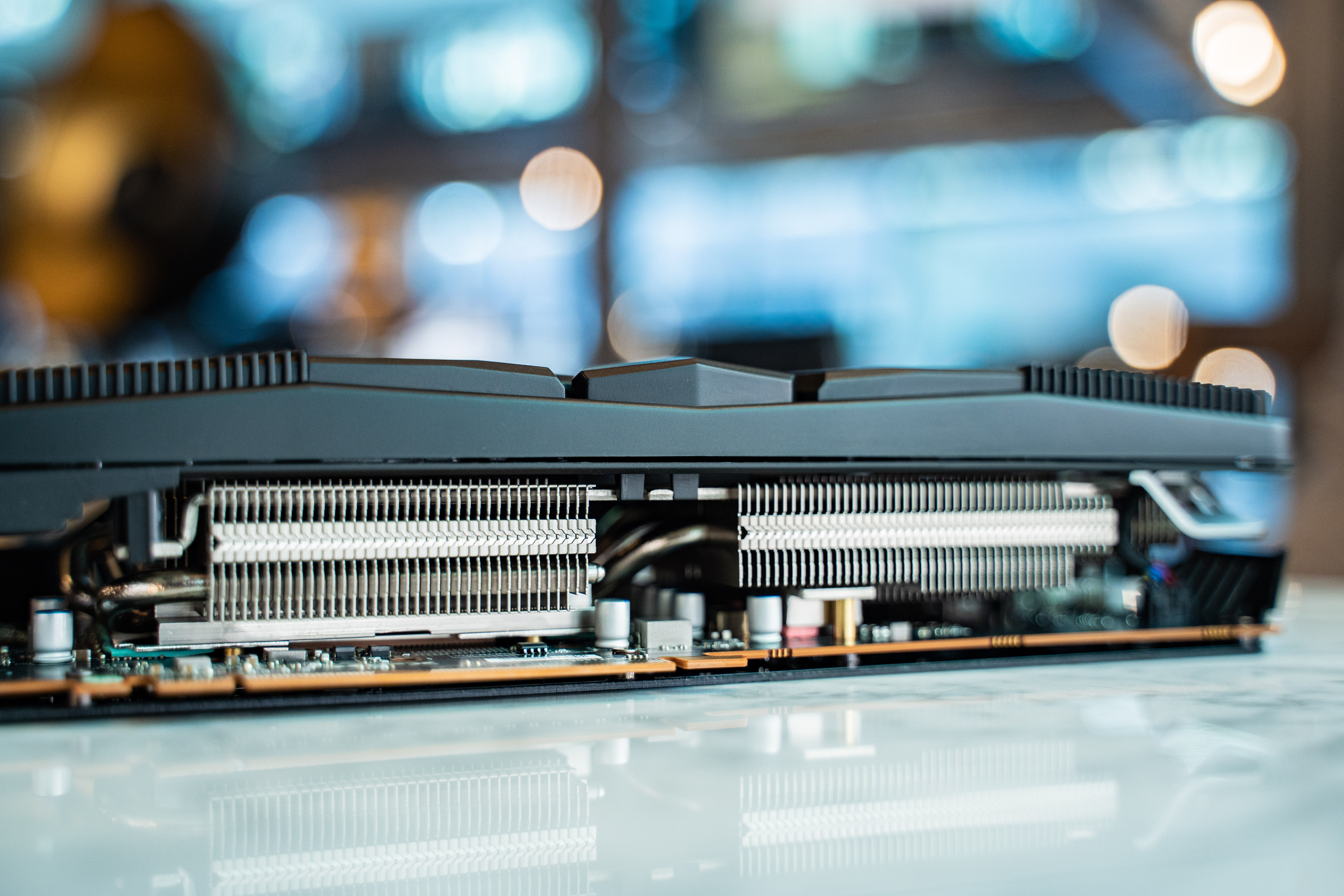 讯景rx5700战狼版相当于什么显卡,讯景rx580黑狼版相当于什么显卡