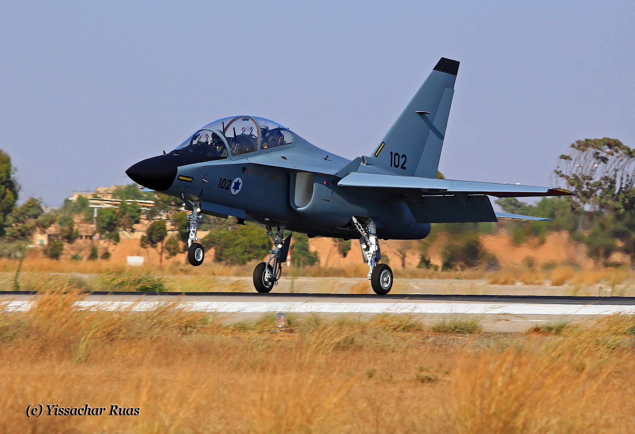 教10教练机舰载机,教练10战斗机性能