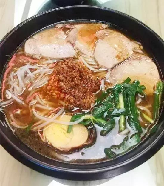 云南米线的花式吃法你试过几种,云南米线的正宗吃法