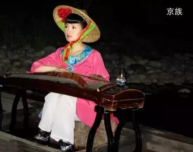 56个民族美女服饰图片大全,56个民族女生的漂亮服装