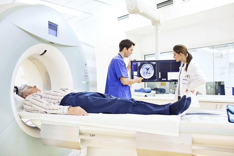 挂号特需门诊和普通门诊的区别,普通门诊和专家门诊看病哪个好