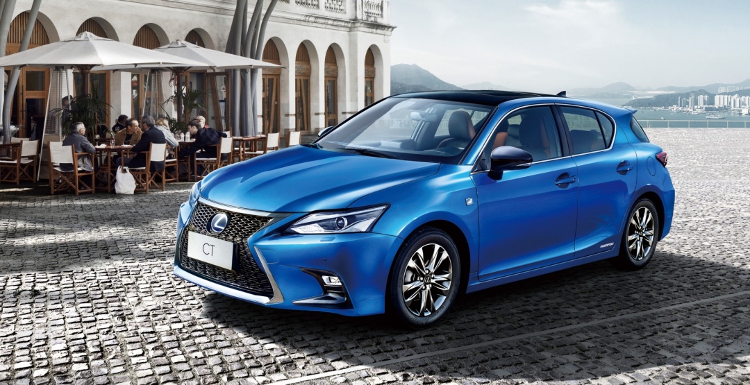 沃尔沃v40和凯迪拉克ct4对比,沃尔沃两厢车v40t5价格