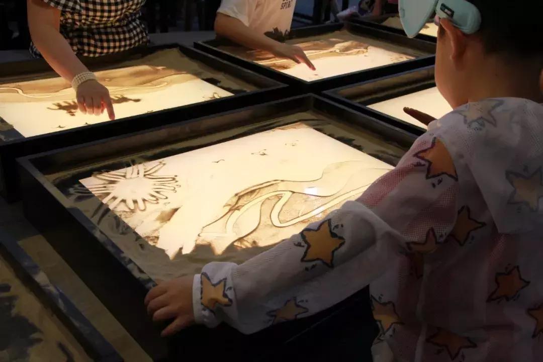 一沙一世界沙画制作,沙画特效一沙一世界