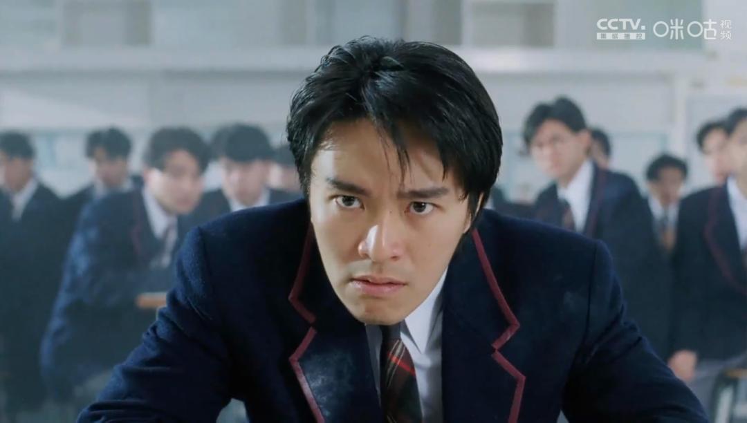 逃学威龙周星驰复习,逃学威龙周星驰戴的什么表