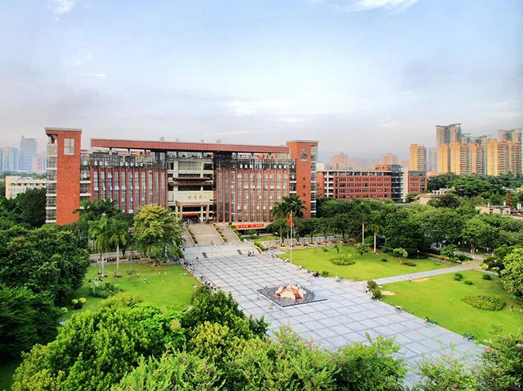 广东211大学名单暨南大学,港澳台暨南大学本科录取分数