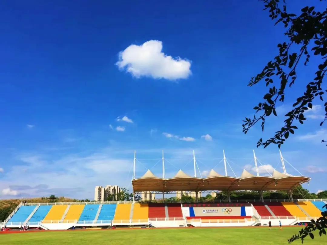 长沙南雅中学毕业生赵栩嘉，母校六年给她的……