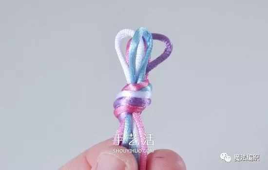 四股绳如何编织好看的手链,用编织绳怎样编手链简单