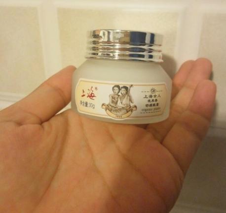 国货眼霜去细纹普通人买得起的,你使用过最惊艳的国货眼霜