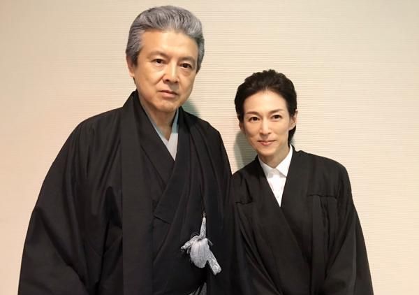 三浦友和一头白发仍帅气,男士三浦友和发型