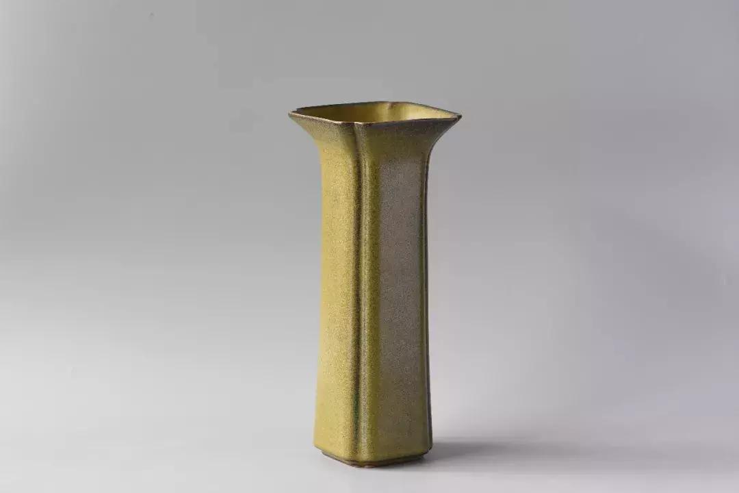 跨界人物伍一洵，放下名利场的牵绊，用器物与世界对话