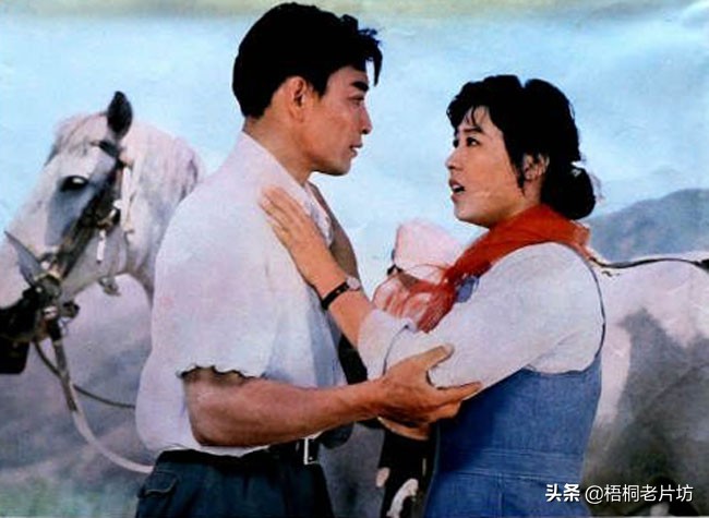 丁一在咱们的牛百岁里扮演谁,丁一和陈裕德的电视剧