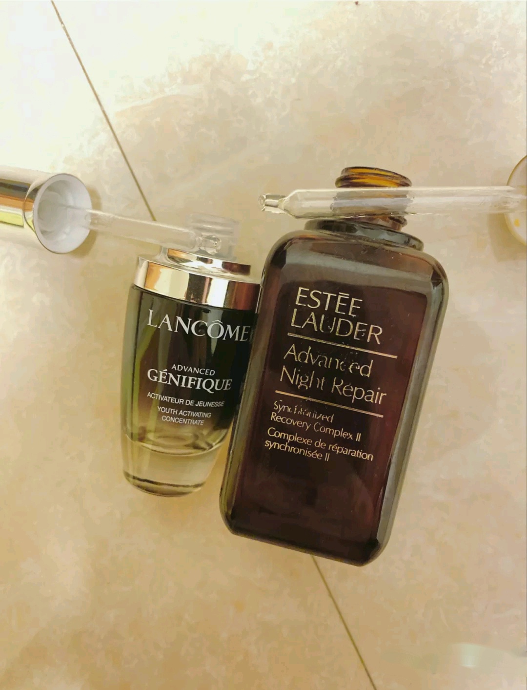 雅诗兰黛小棕瓶与兰蔻小黑瓶对比,雅诗兰黛小棕瓶跟兰蔻小黑瓶对比