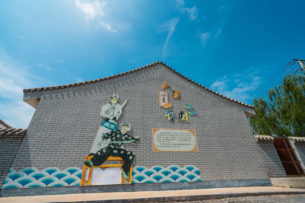 她是滔滔千里黄河的宠儿，阴山之下、河套之上的掌上明珠