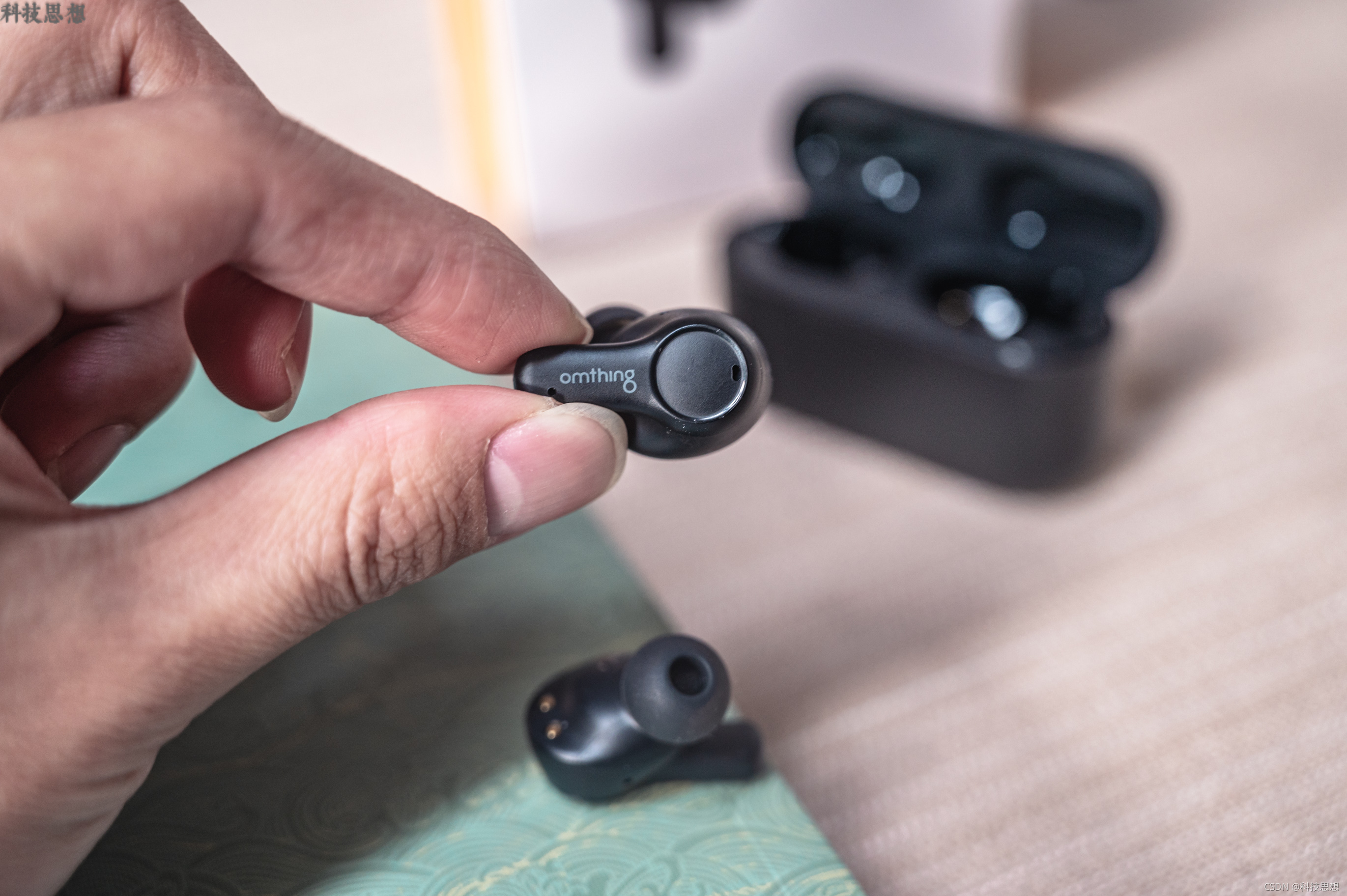 蓝牙耳机简约高颜值air,设计有趣的好耳机