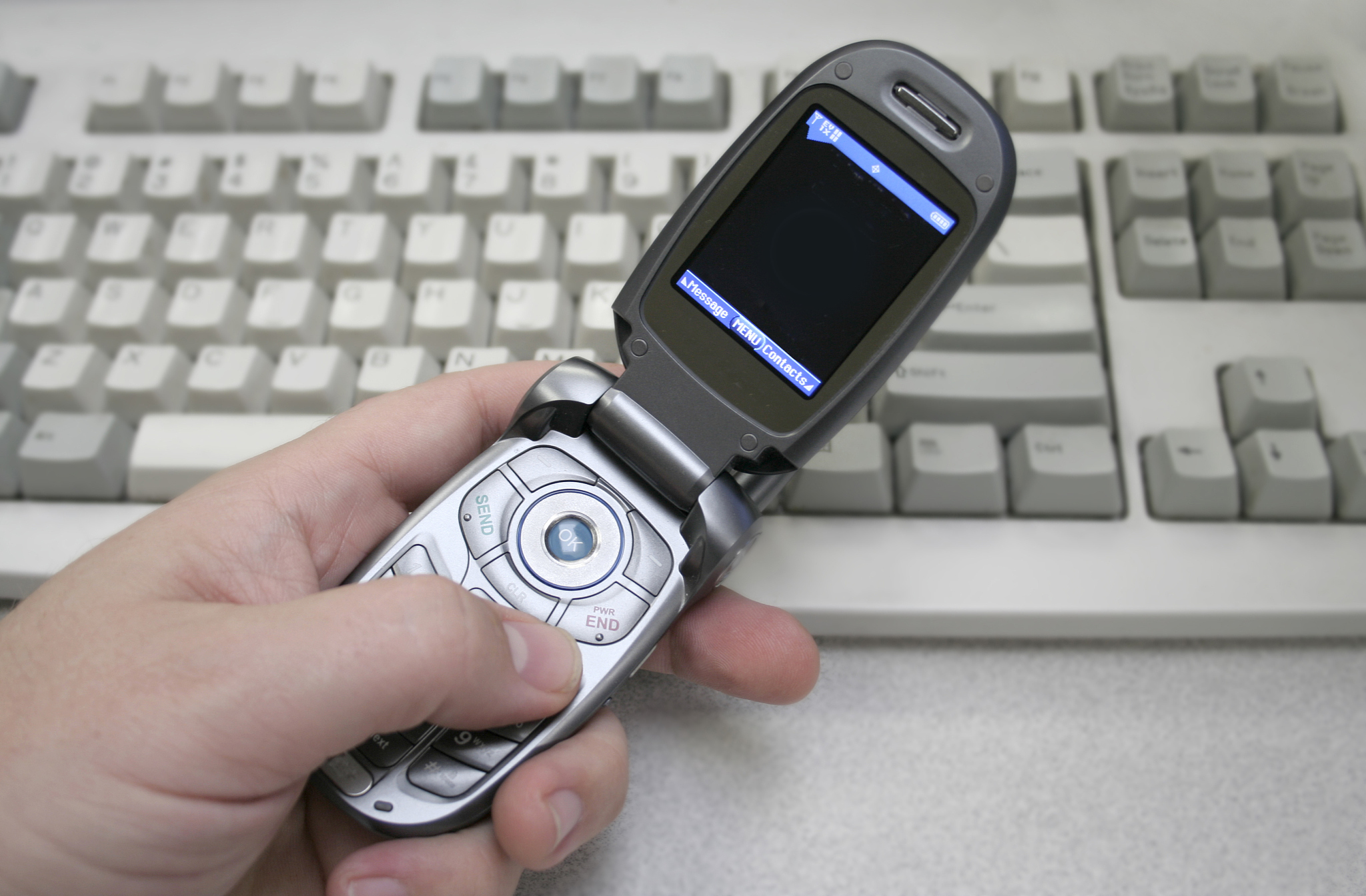 创业者自述翻盖手机案例,创业者自述翻盖手机视频