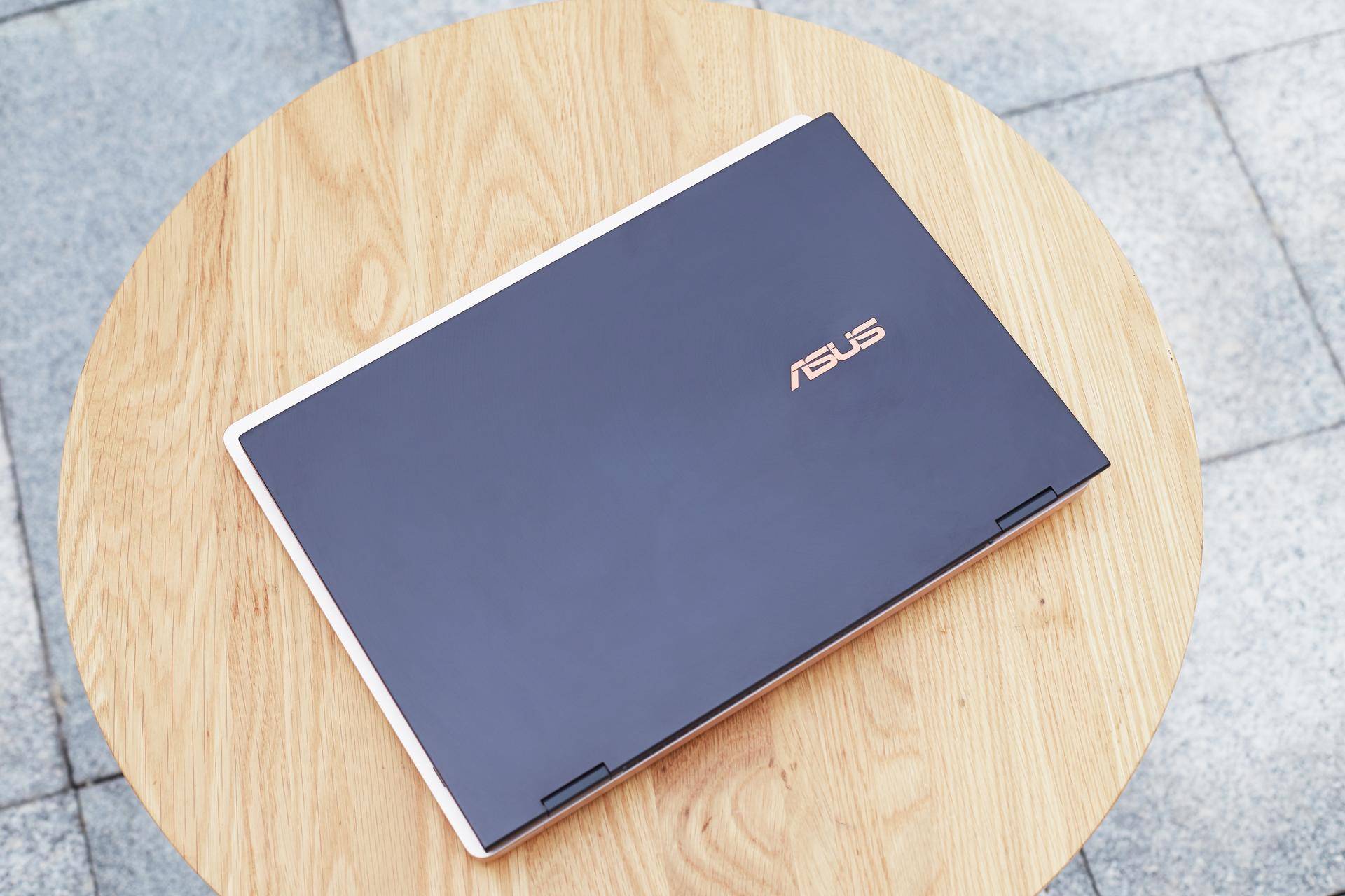 华硕灵耀x屏幕专家评测,华硕灵耀x逍遥和联想y7000