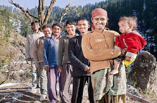 中国男女比例严重失调，专家建议“一妻多夫制”，评论区意见太多