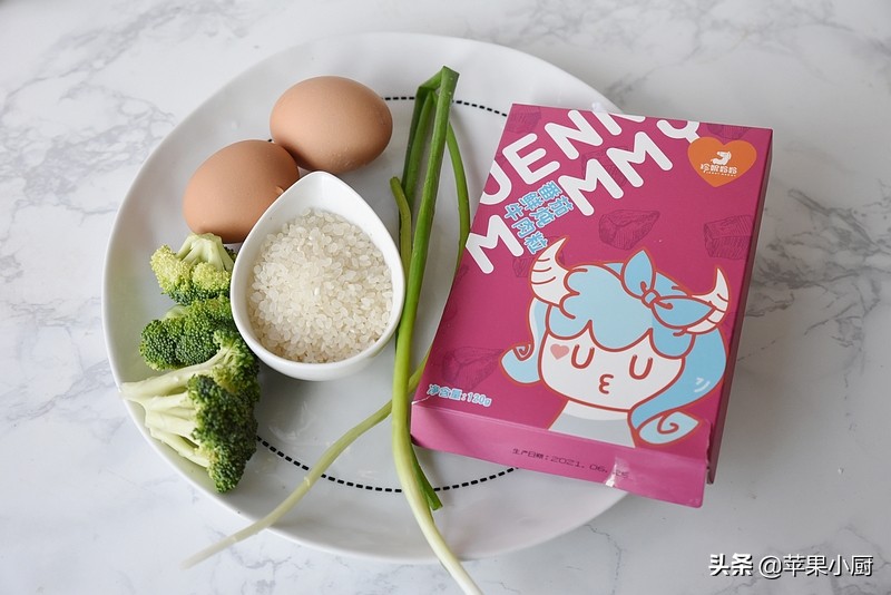 早餐鸡蛋午餐牛肉晚餐黄瓜,牛肉和什么菜搭配给孩子吃