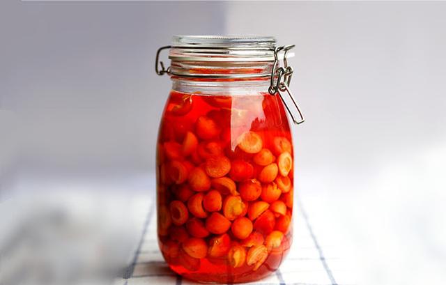 长期喝枸杞泡酒对身体好吗,喝枸杞酒真的能补肾