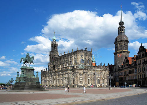 德累斯顿铜雕塑,德累斯顿的国宝级建筑