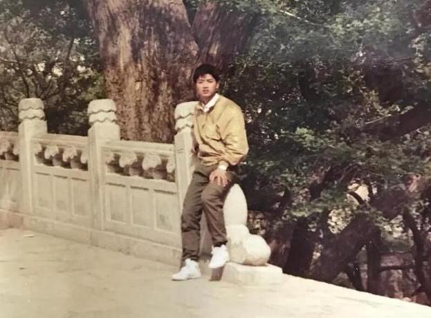 27岁奶茶妹妹身价,奶茶妹妹章泽天如何拥有500亿