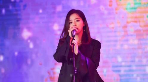 唱歌不会换气怎么锻炼,唱歌用鼻子换气还是用口换气