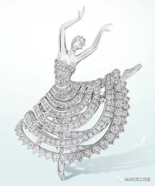 本命年戴什么首饰好龙年,本命年戴什么金饰品合适