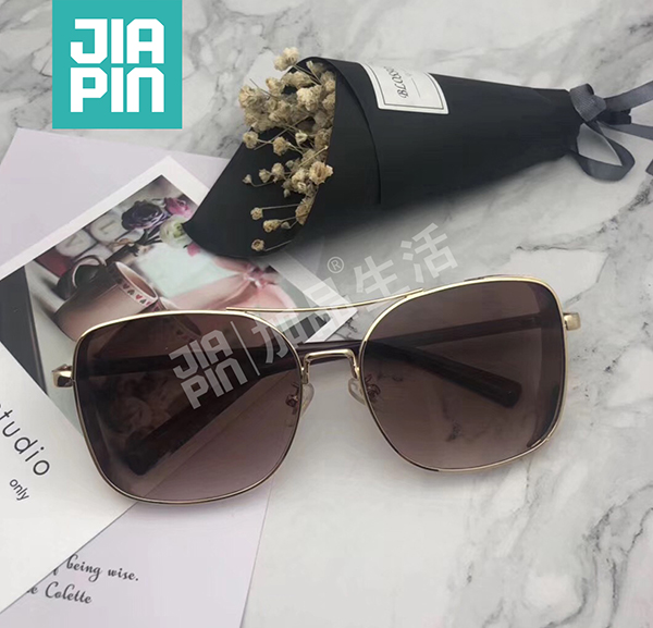 精品百货加盟费多少钱,小百货店加盟连锁店有哪些