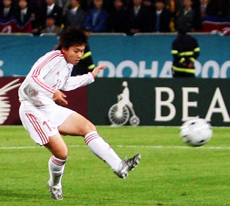 女足12岁退役,女足守门员16岁