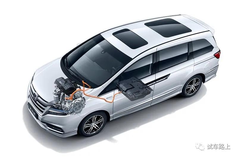 ailisien混动艾力绅2020款试驾,全新艾力绅锐混动