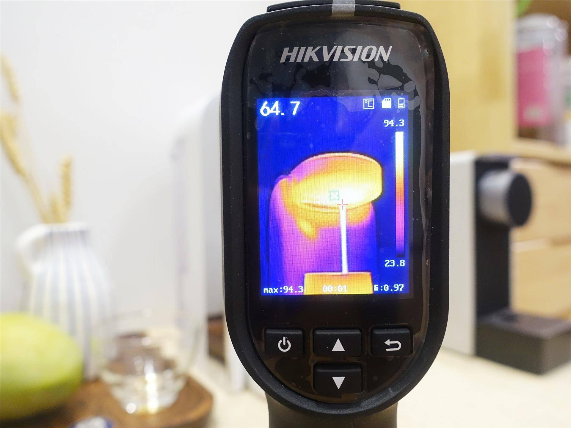 速热饮水机跟茶吧机哪个更实用,即热式茶饮机怎样使用