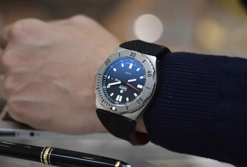 iphone手表便宜和贵的有什么区别,最贵的iphone手表多少钱