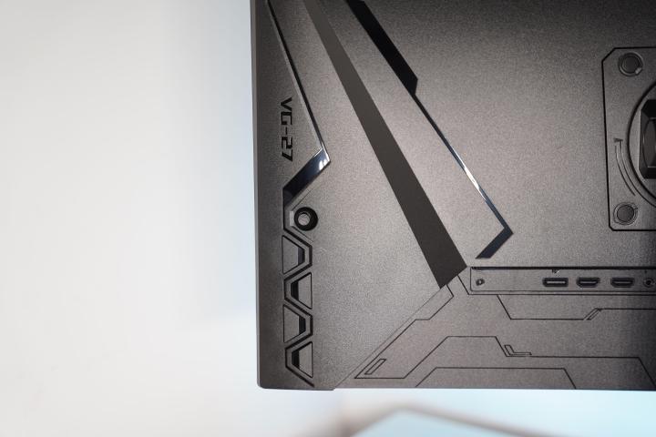 玩游戏选择什么样的显示器比较好,普通游戏玩家选的是什么显示器