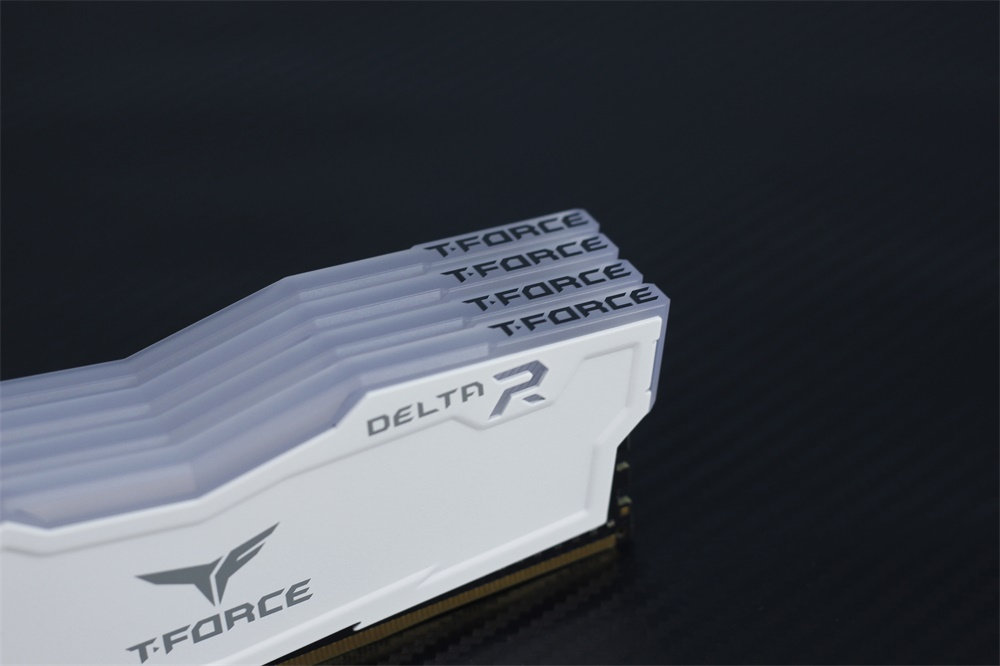 索泰rtx2080ti-xgamingoc拆解,索泰2080ti装机