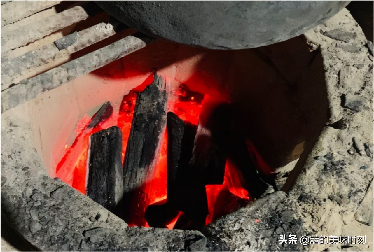 最火爆的万州烤鱼,万州最正宗的烤鱼