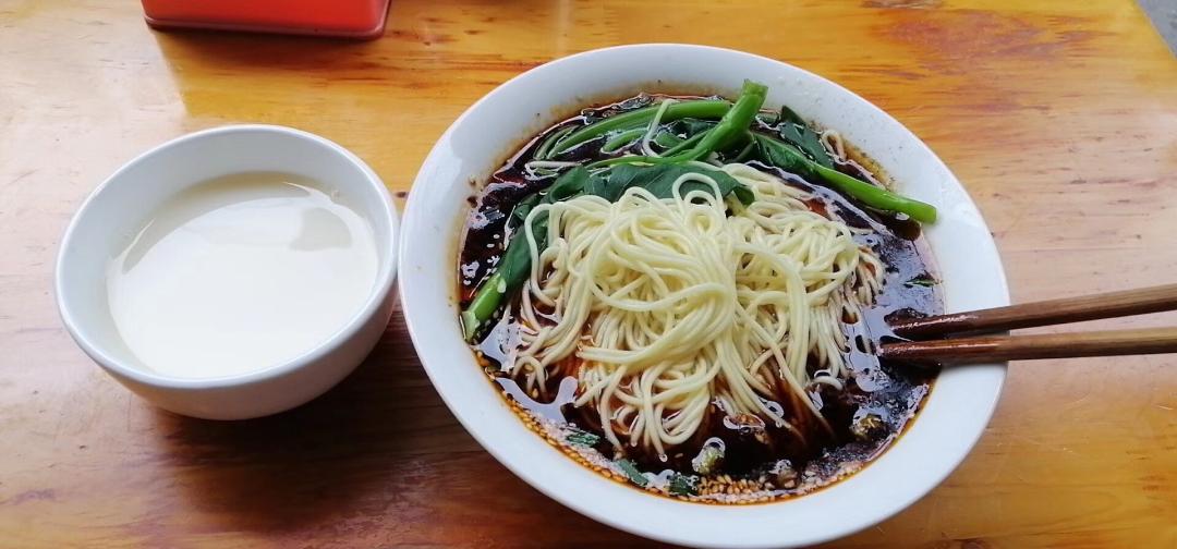 重庆人推荐的苍蝇馆,重庆10家超破烂好吃的苍蝇馆