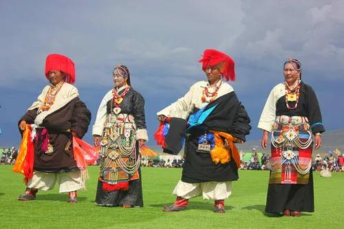 云南少数民族称呼男女的方言,云南少数民族服饰叫啥名