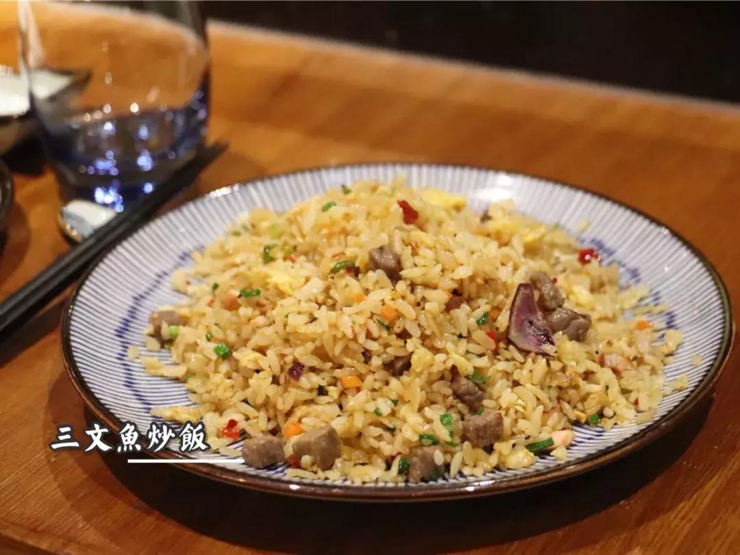 Madein*疆新**！不用100元能吃三文鱼全鱼宴？！