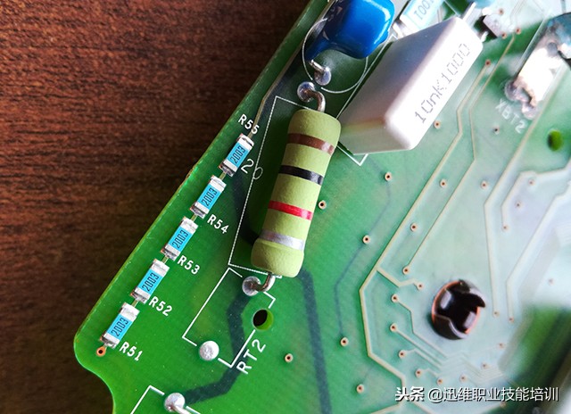 fluke万用表15b+和18b+的区别,fluke万用表15b功能