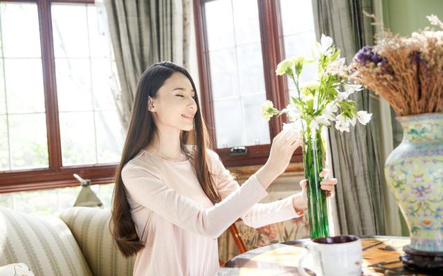 29岁海归女带混血娃征婚后续,海归女硕士带俩混血娃征婚