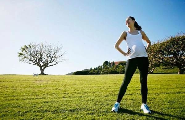 女性50%的疾病都和宫寒有关，摆脱它只需你做到这6点