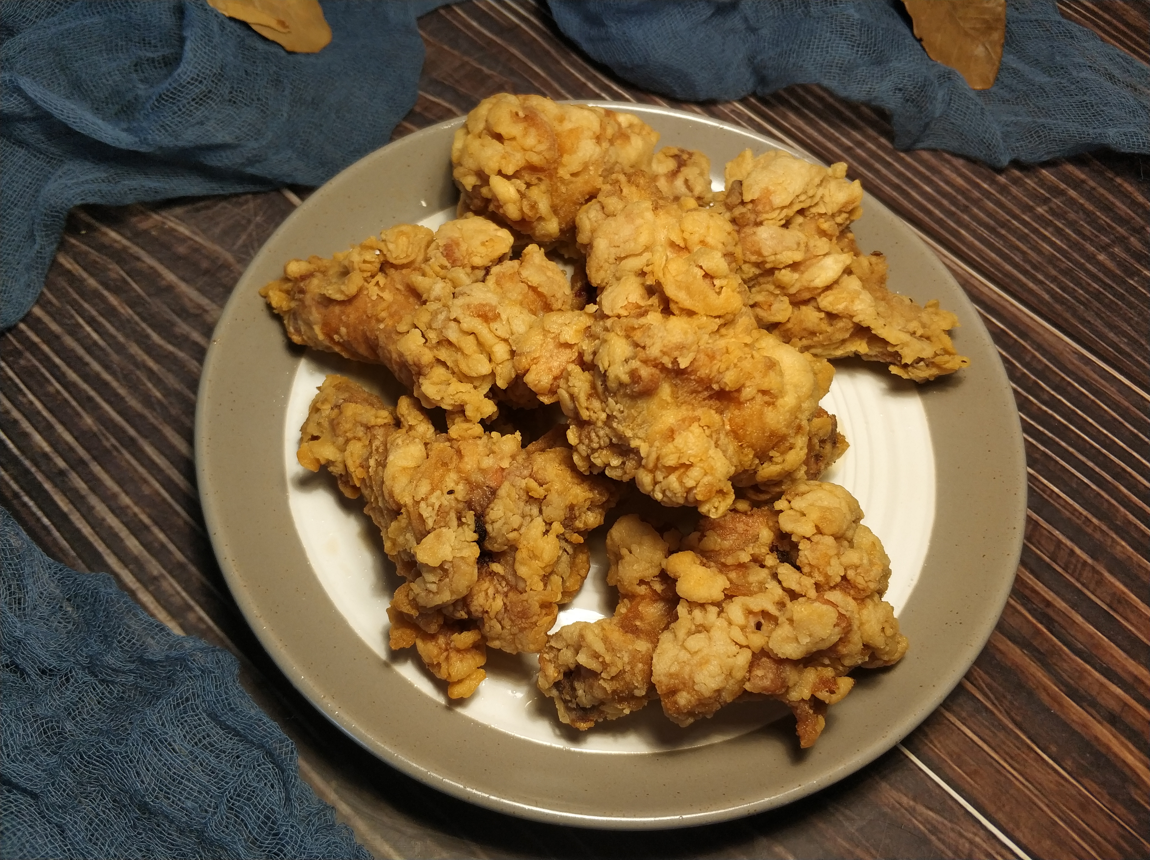 炸鸡鱼鳞片裹粉的做法,炸鸡怎样裹粉才能起鳞视频