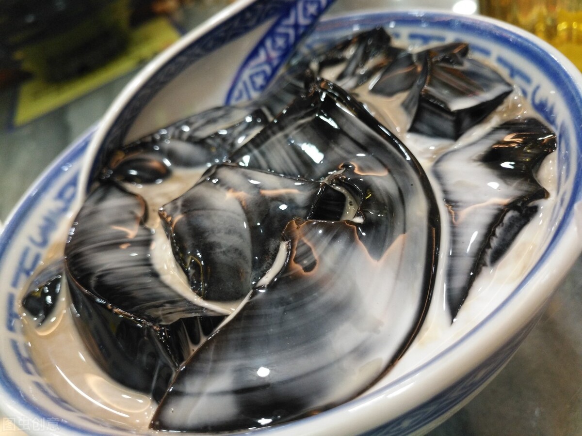 吃下这碗龟苓膏，不得不发出龟龟的声音