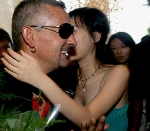 这又当又立的嘴脸真的看腻了…