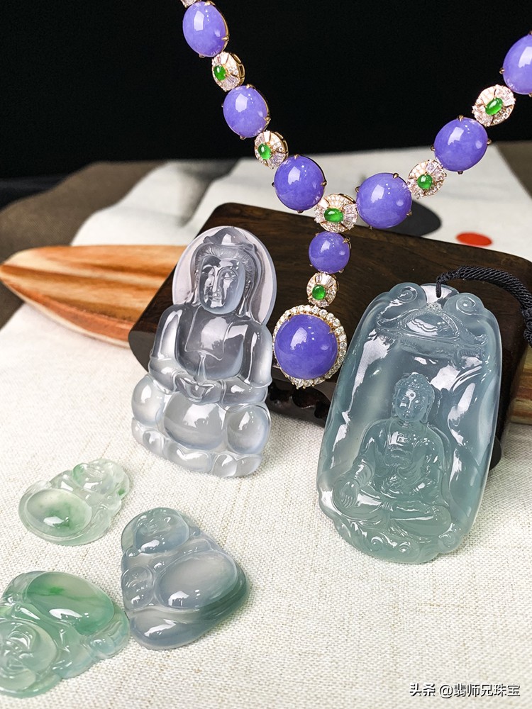 收藏黄金好还是宝石好,黄金的价值和玉哪个价值高