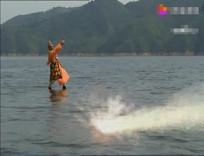 中国电视剧特效退化史：AI换头没《西游记》逼真，投资4亿效果5毛