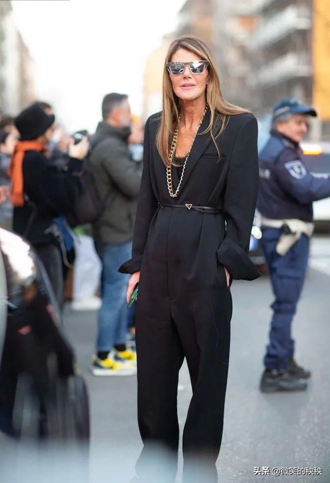 张雨绮穿的黑连体衣,张雨绮的无痕裤