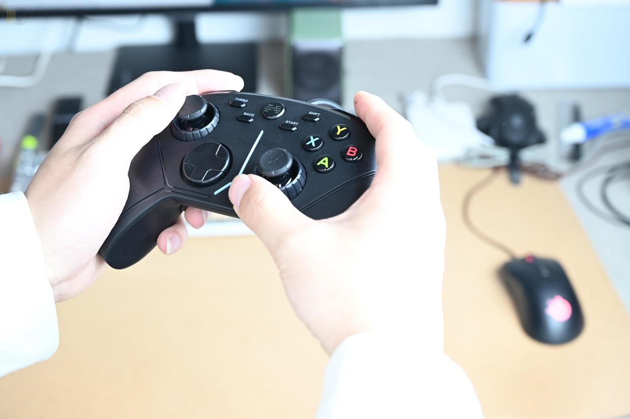 北通阿修罗3有线手柄怎么样,北通阿修罗3用的摇杆