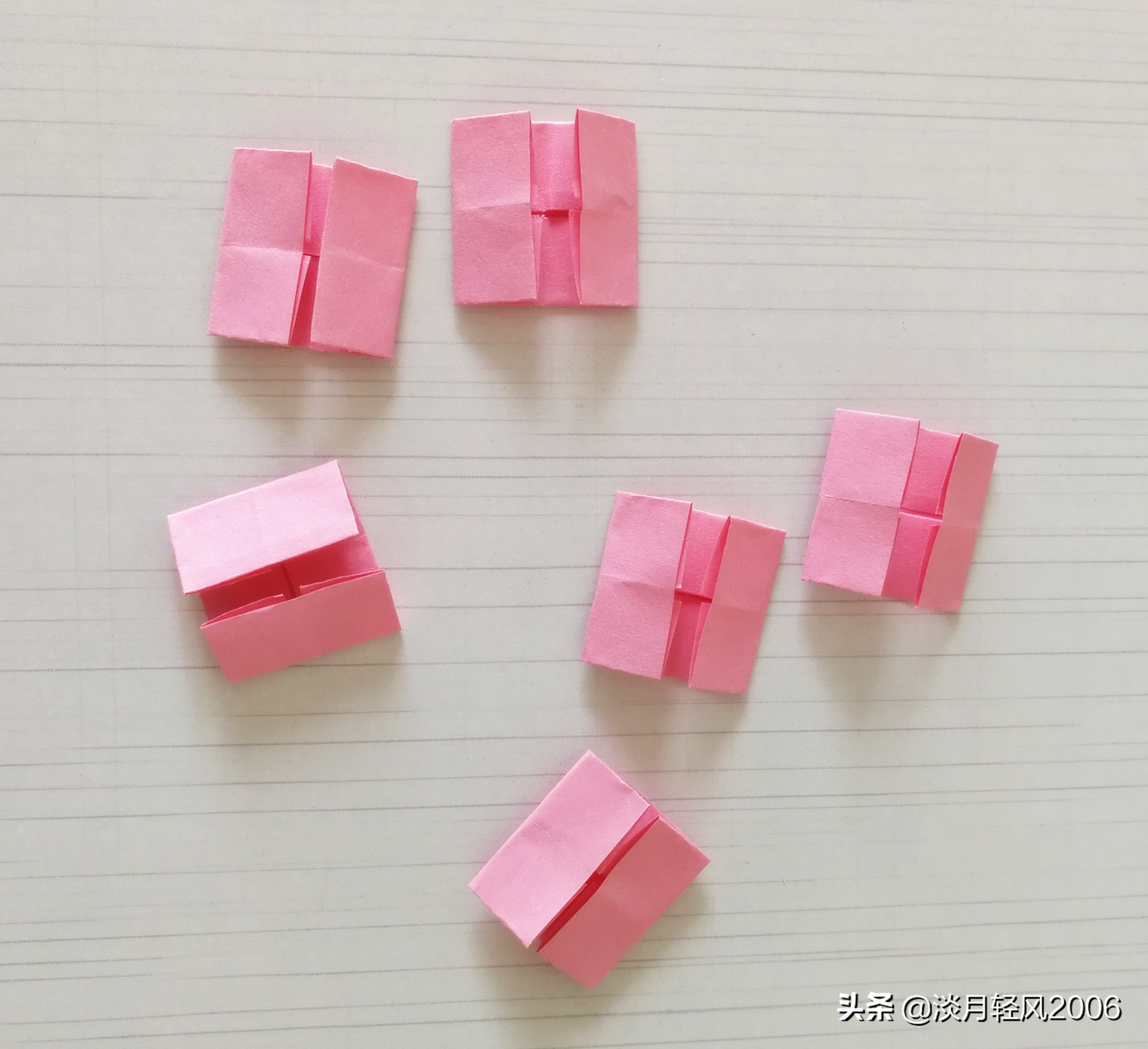 用小方块纸做一个手工,用纸怎样做一个小立方体